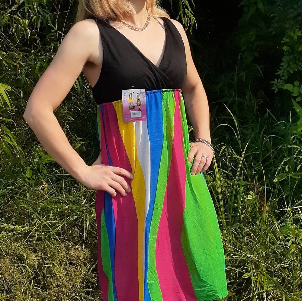 Stripe coloration dress